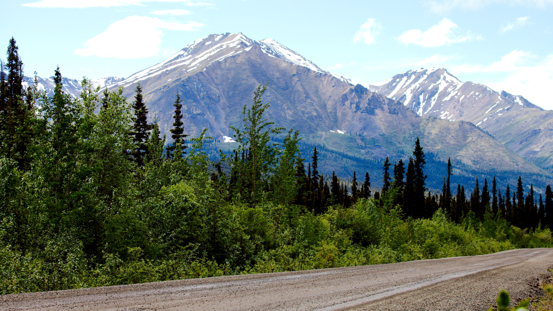 photo of Yukon mountain from CANVA